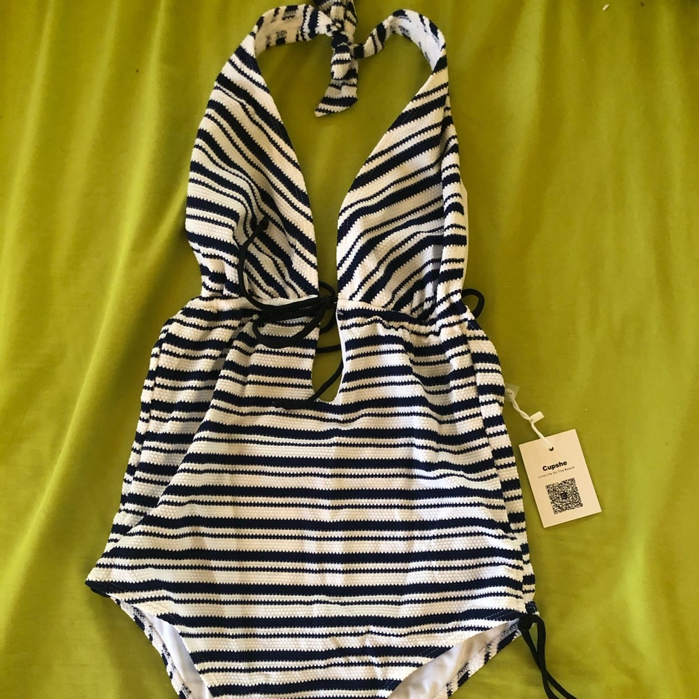 Cupshe-My serenade one piece swimsuit
